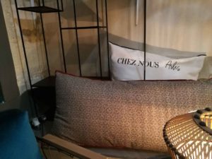 Sale of small textile lighting furniture and decorative objects in Arles CHEZ NOUS Le Showroom